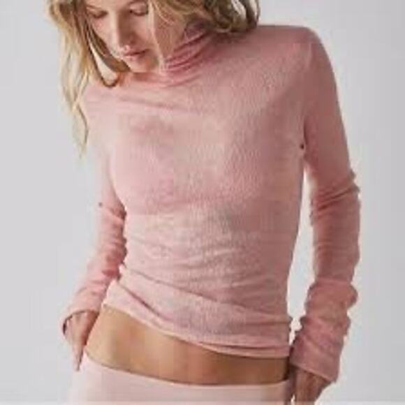 Free People You and I Baroque Turtleneck Top Baby Pink Small - Picture 1 of 5
